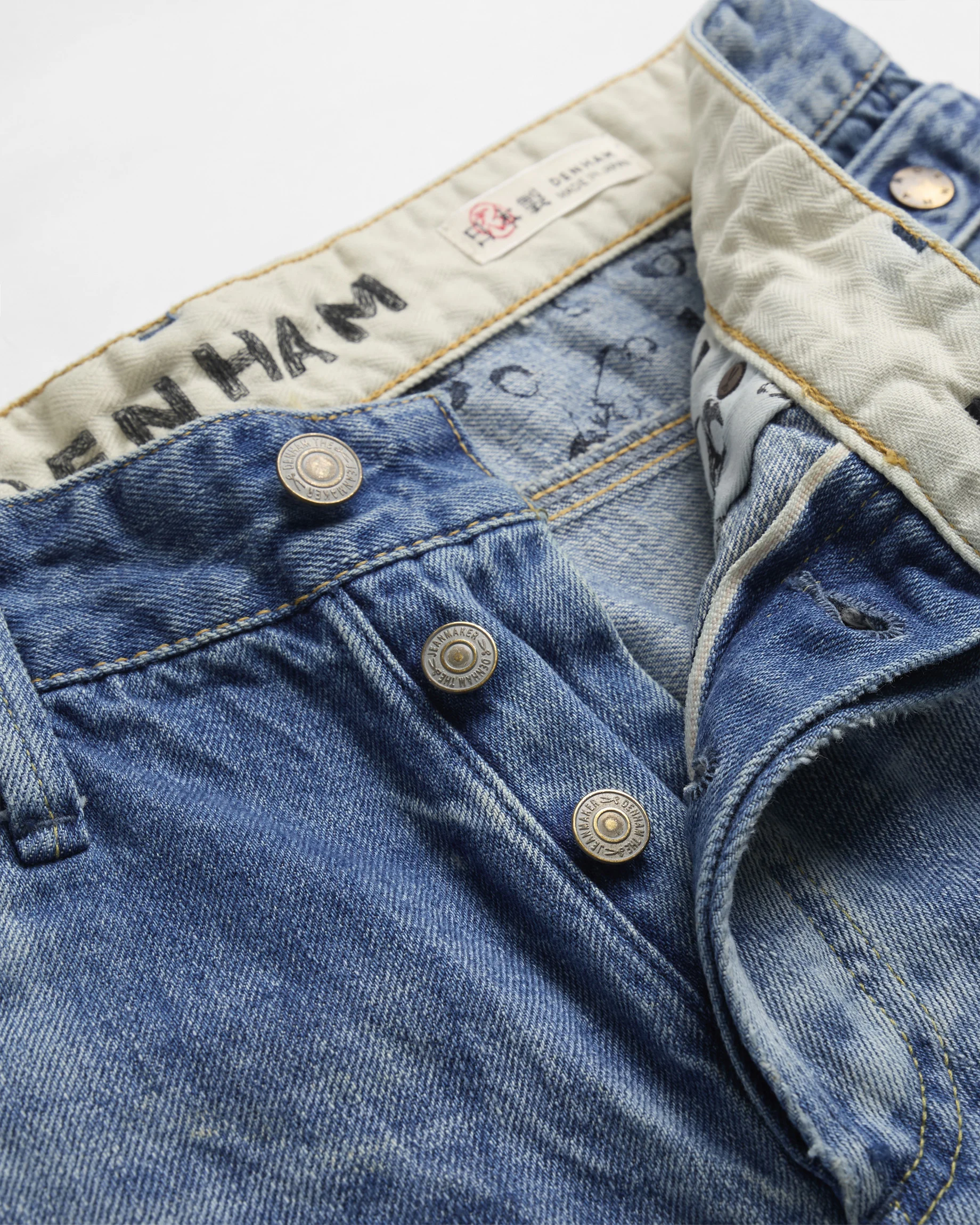 01-25-07-11-040-row2-2