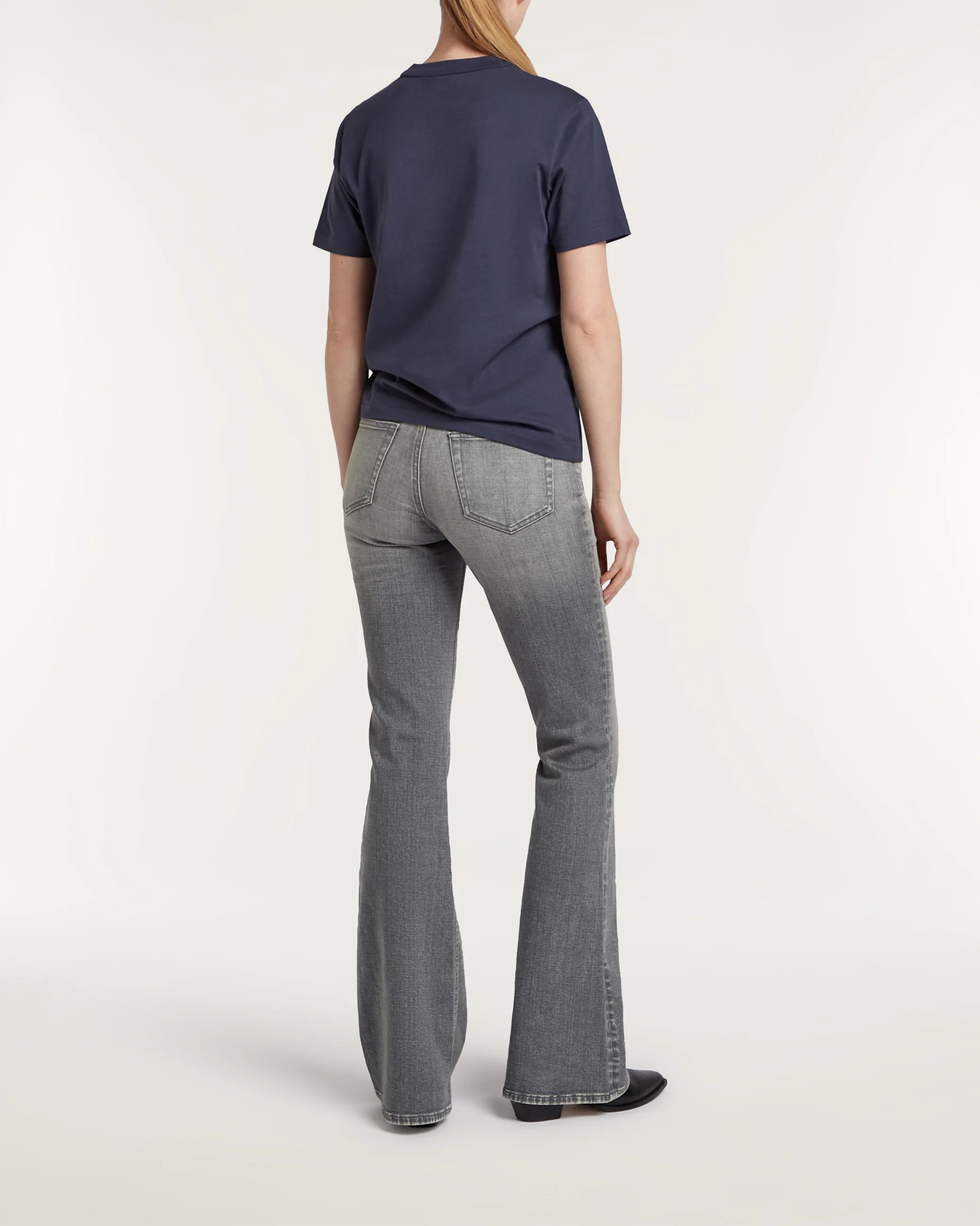 02-26-01-11-024-row2-2