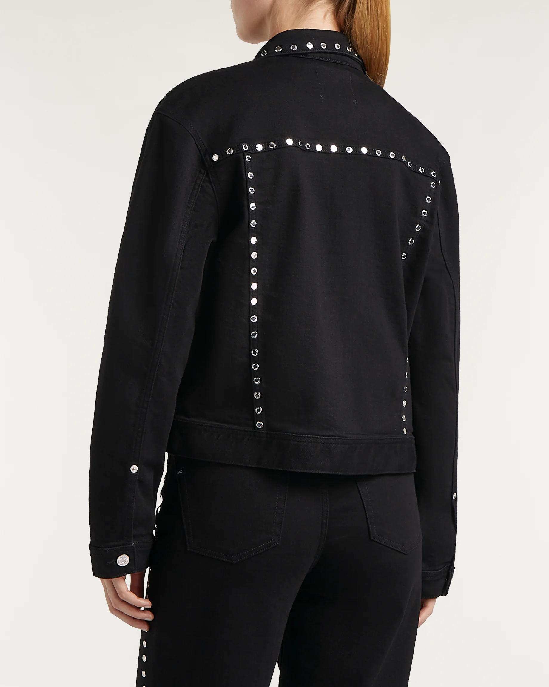 02-25-10-21-021-row2-2