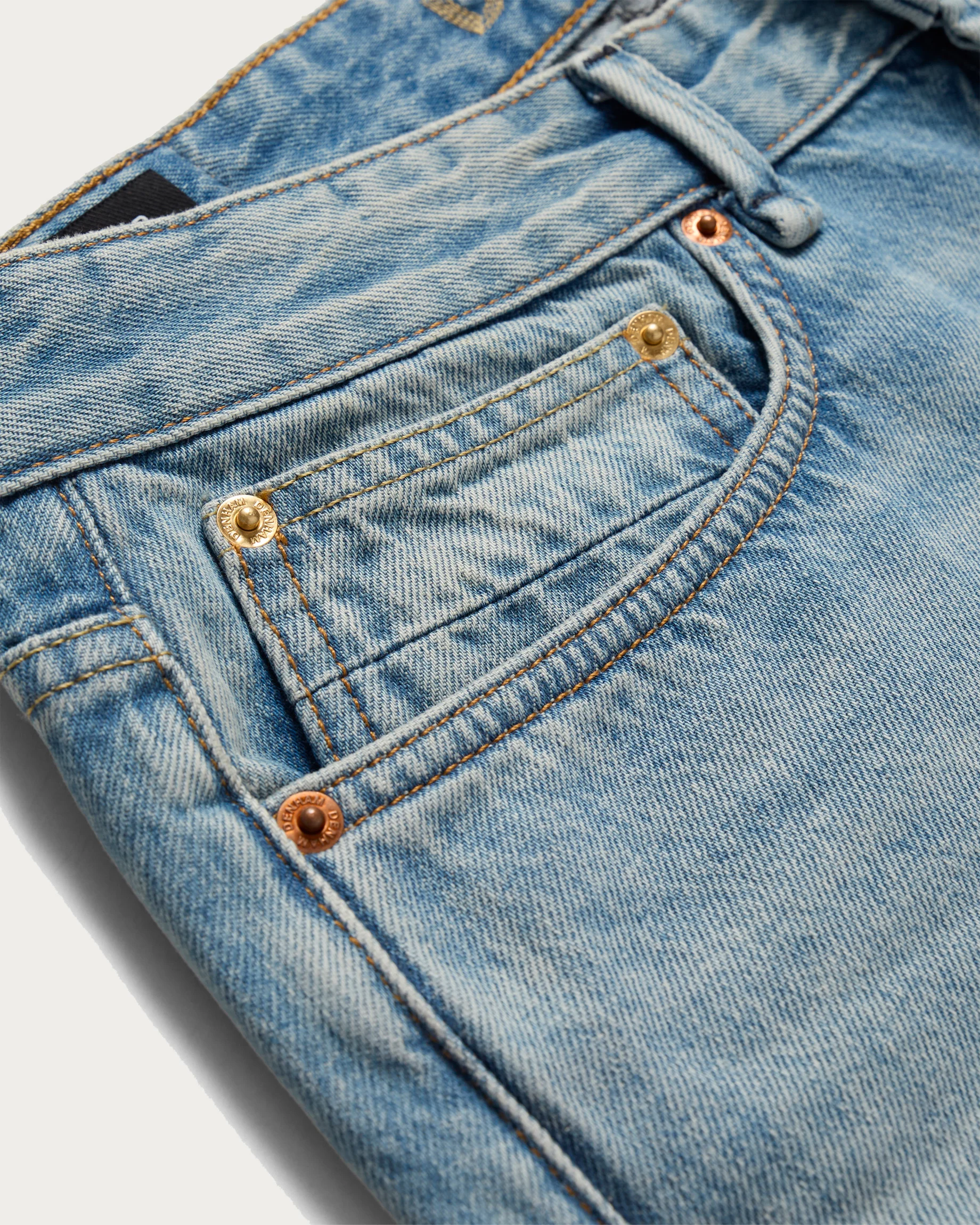 01-26-01-11-015-row3-1