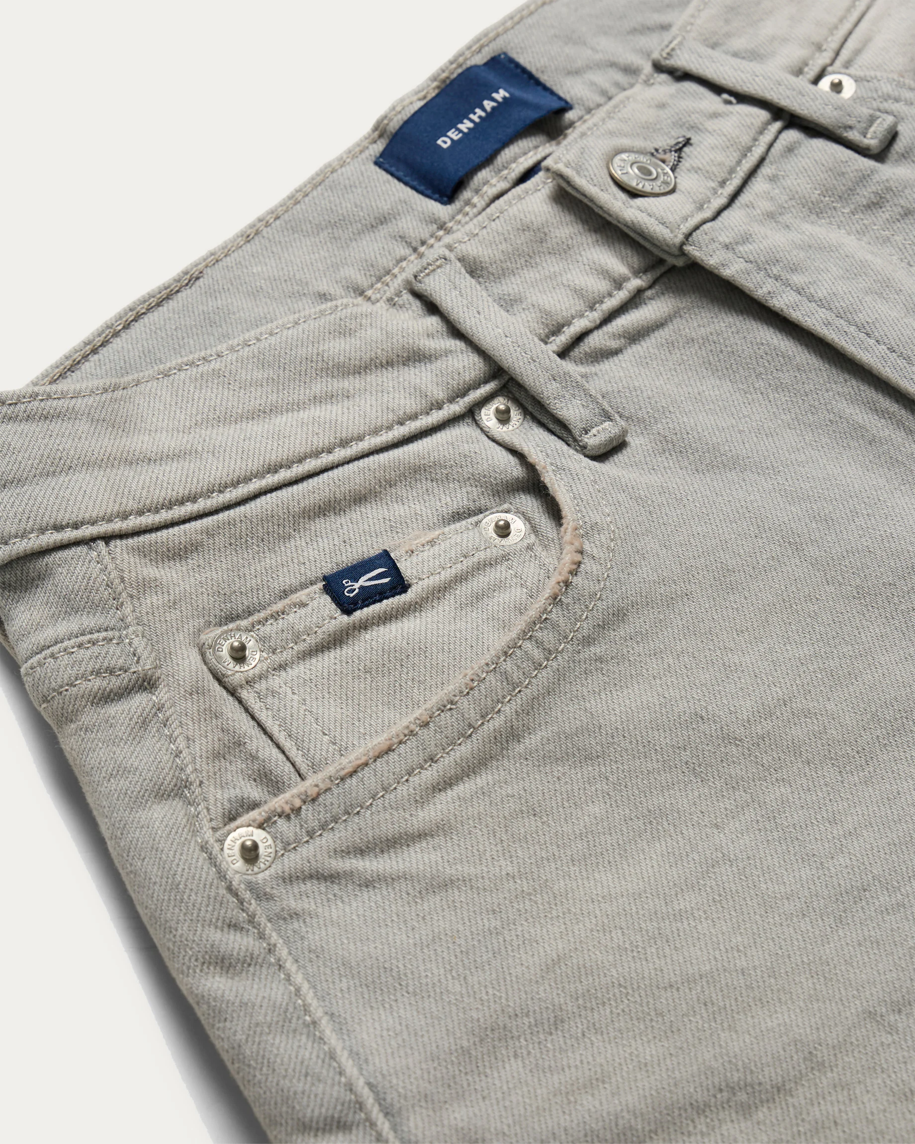 02-26-01-11-028-row3-1