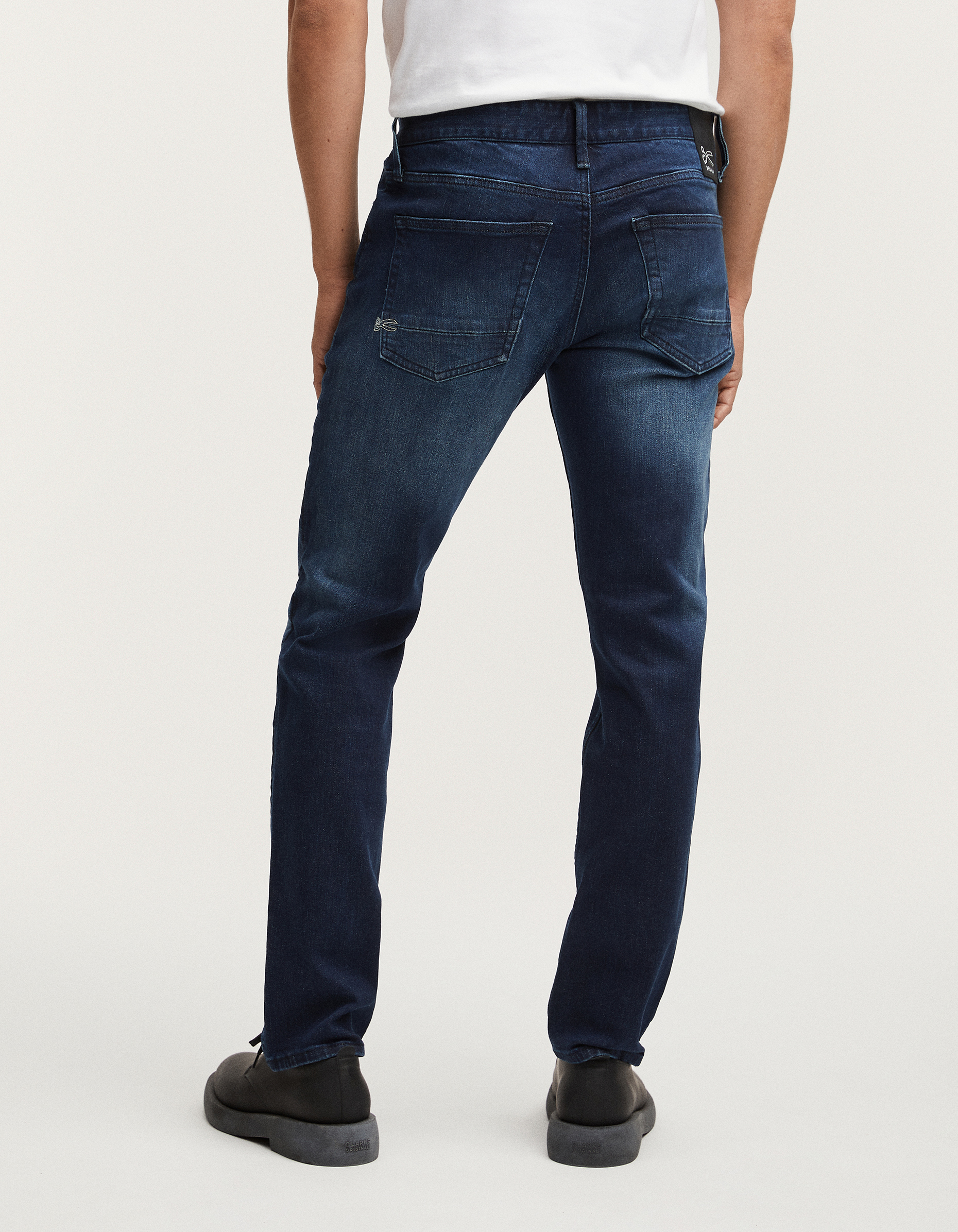 RAZOR Vintage Finish Indigo Denim - DENHAM