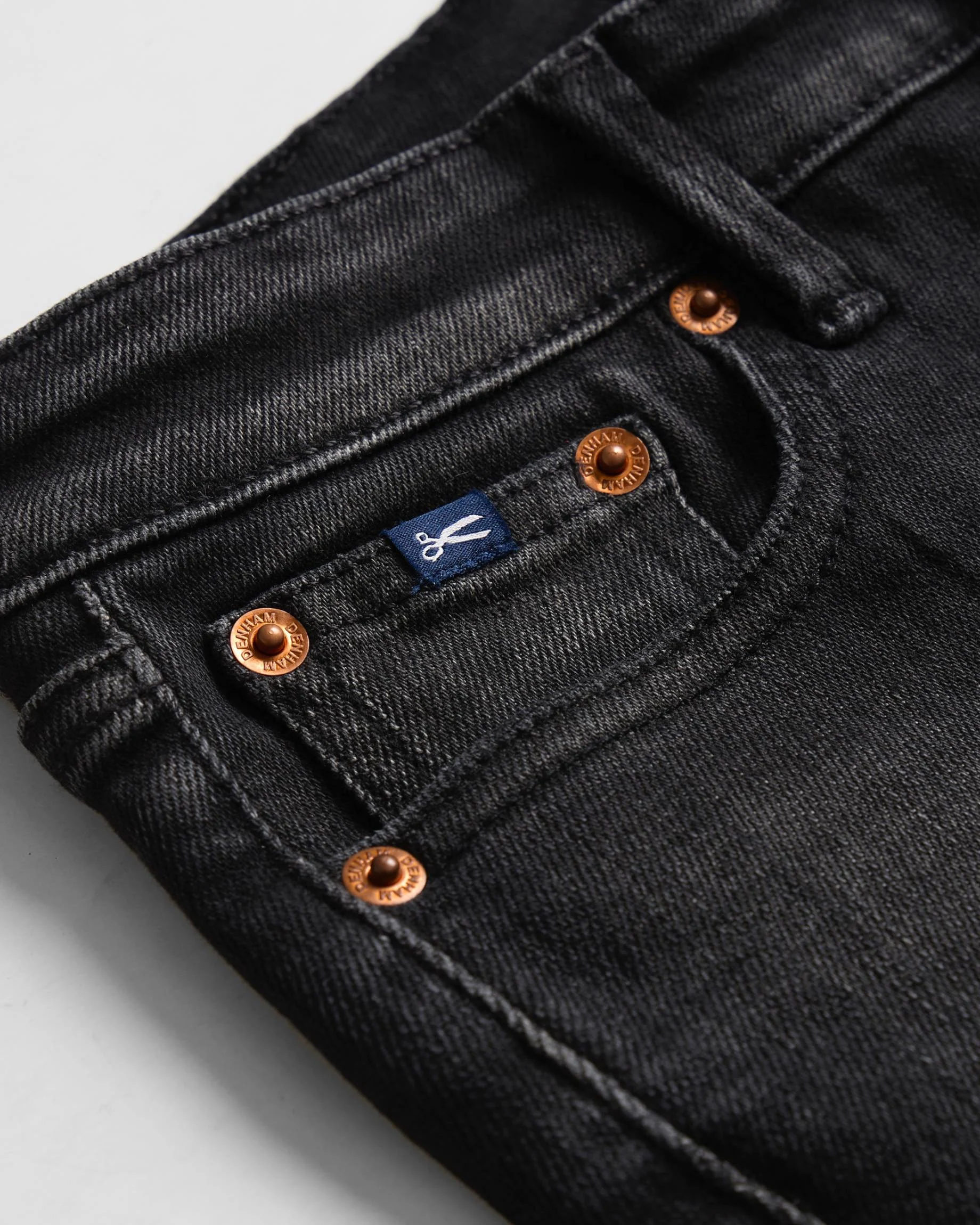 02-25-10-11-025-row2-1