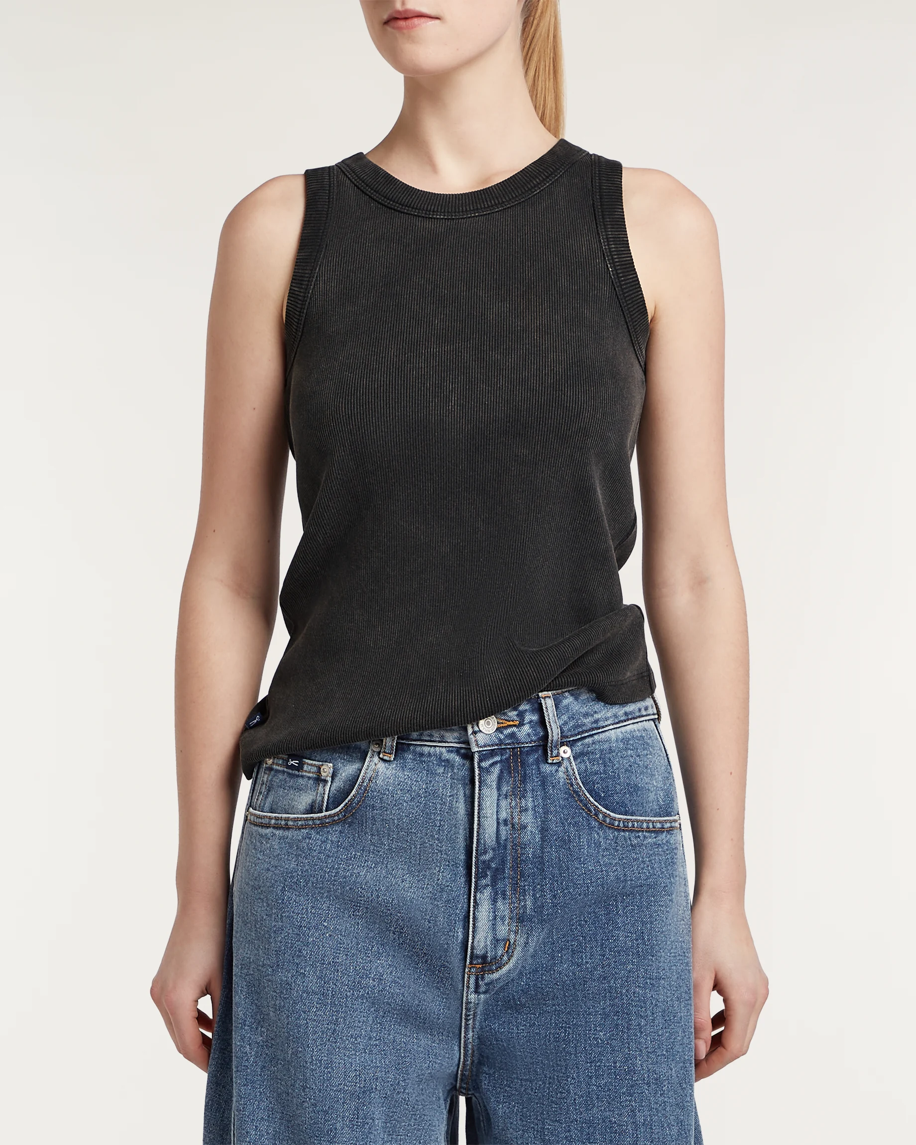 02-26-01-52-041-row1-2