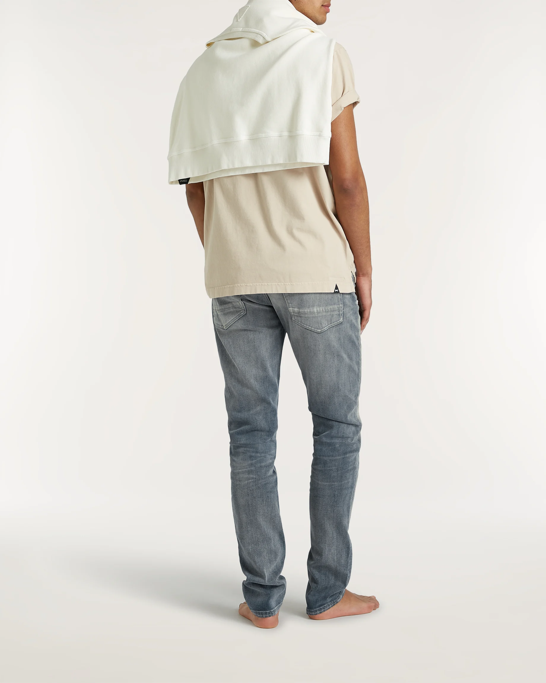 01-26-04-11-002-row2-2