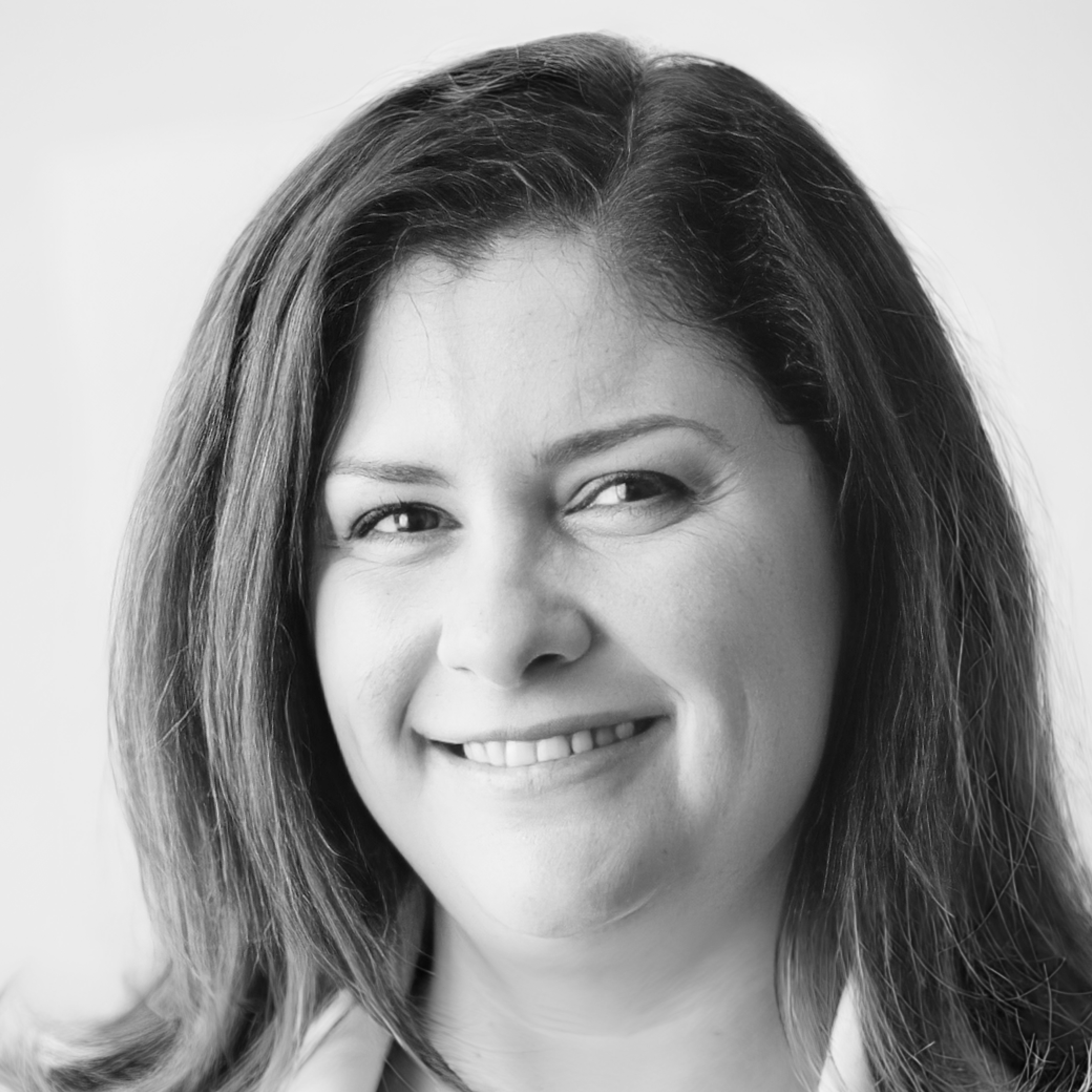 Marisa Lagos bw square