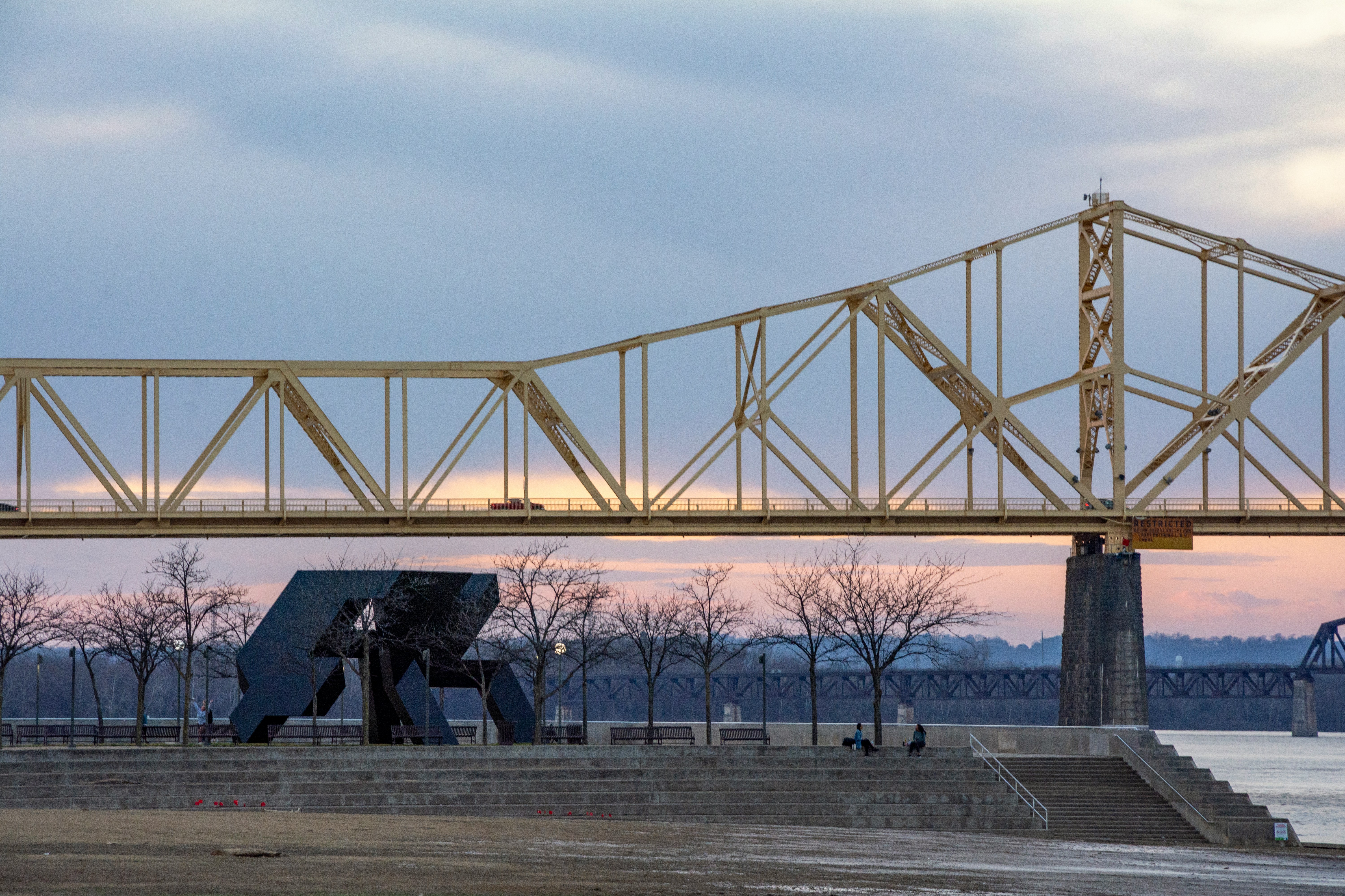 Louisville, KY