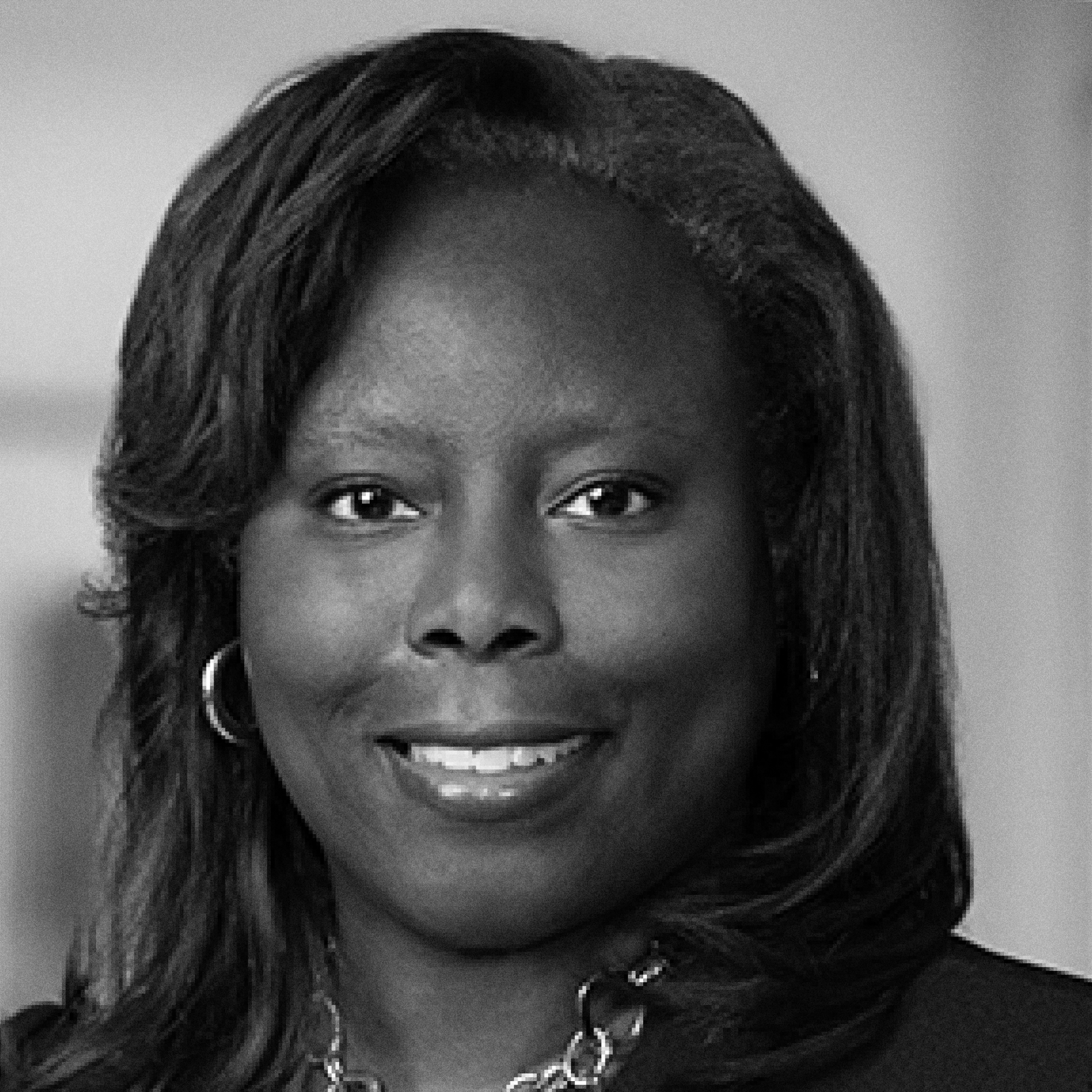 Lyzette-Wallace-bw-square