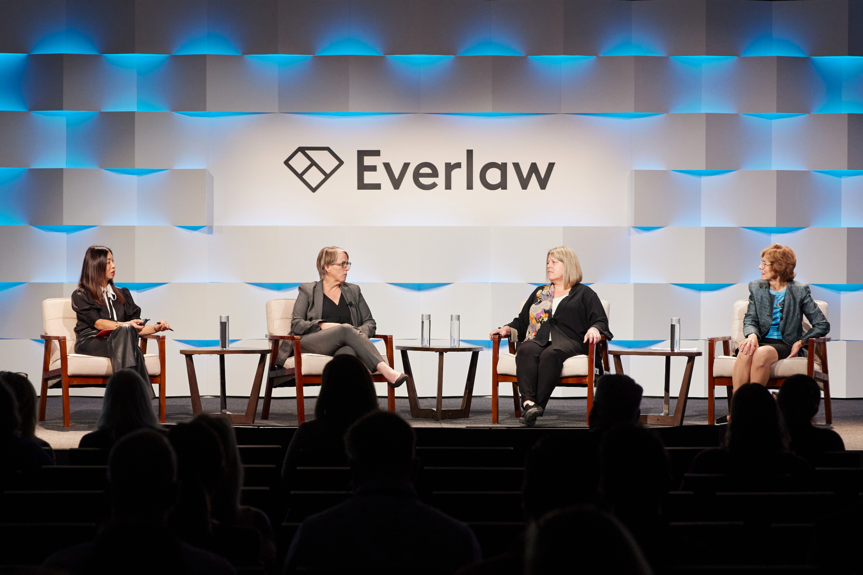 summit-judges-panel-thumbnail