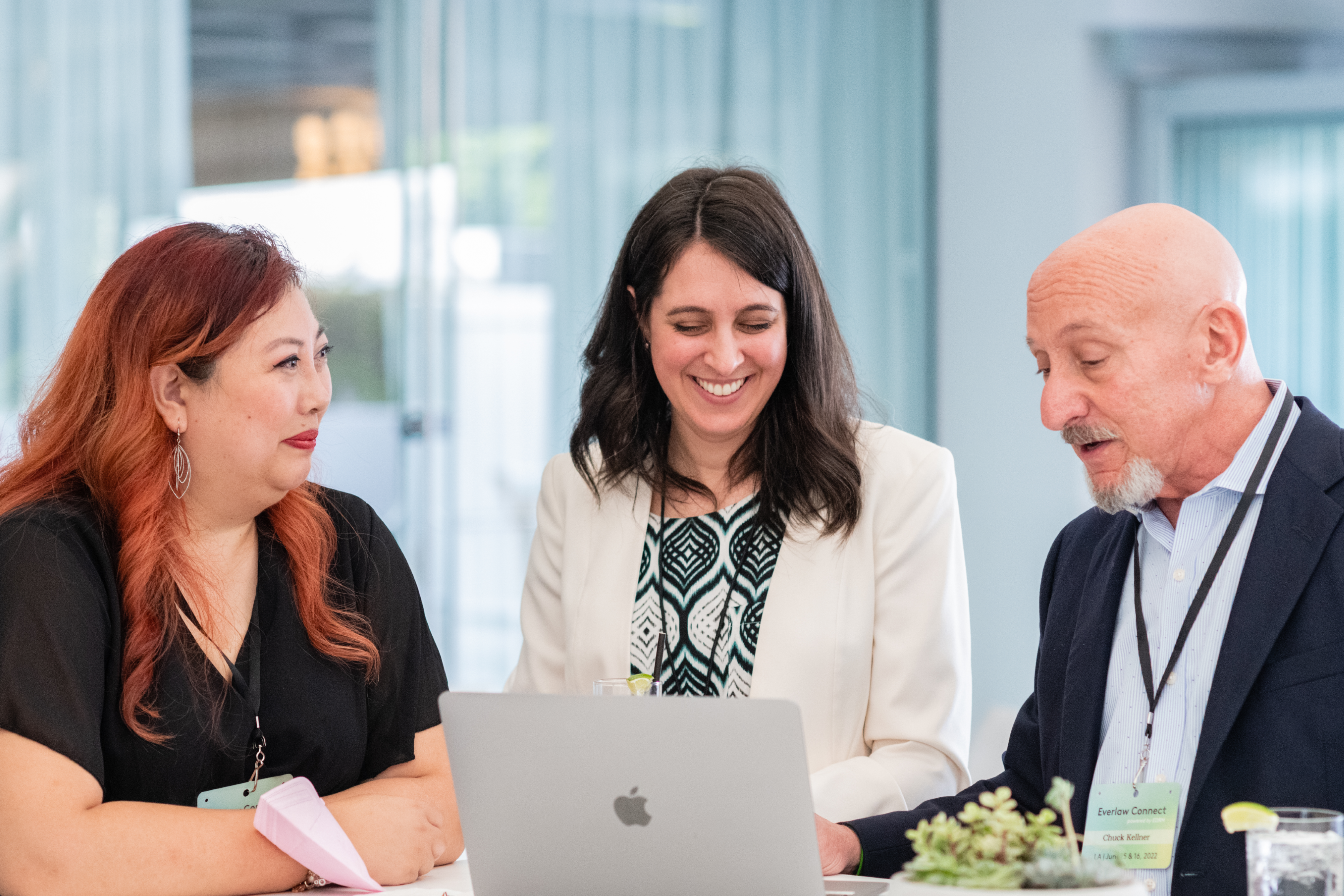 group-laptop-Thumbnail