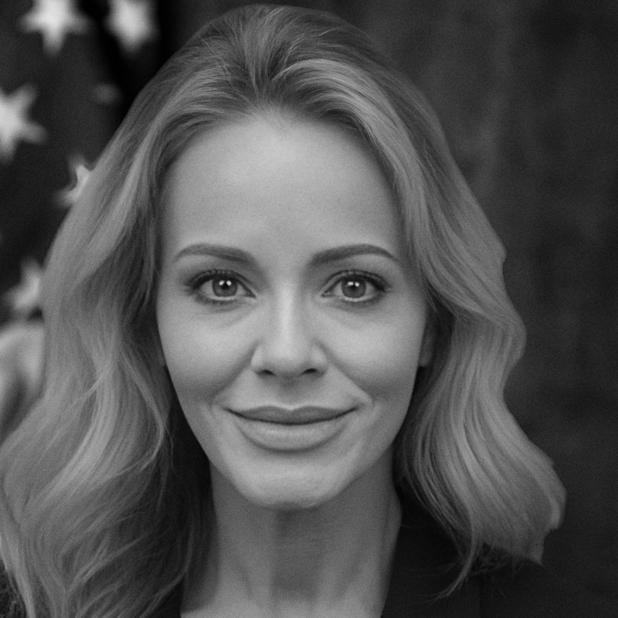 Stephanie Caldwell square bw