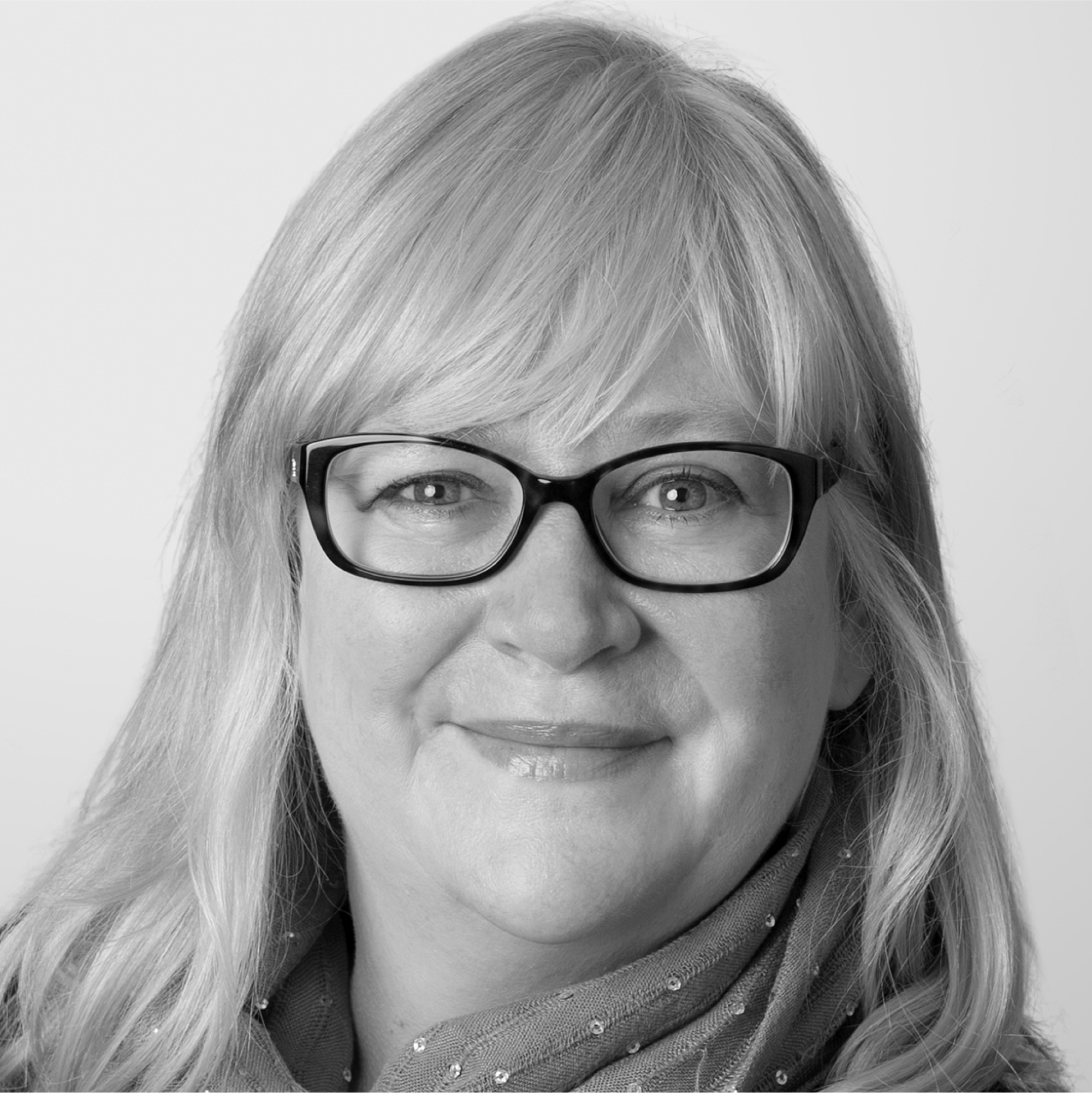 Joan-Washburn-bw-square