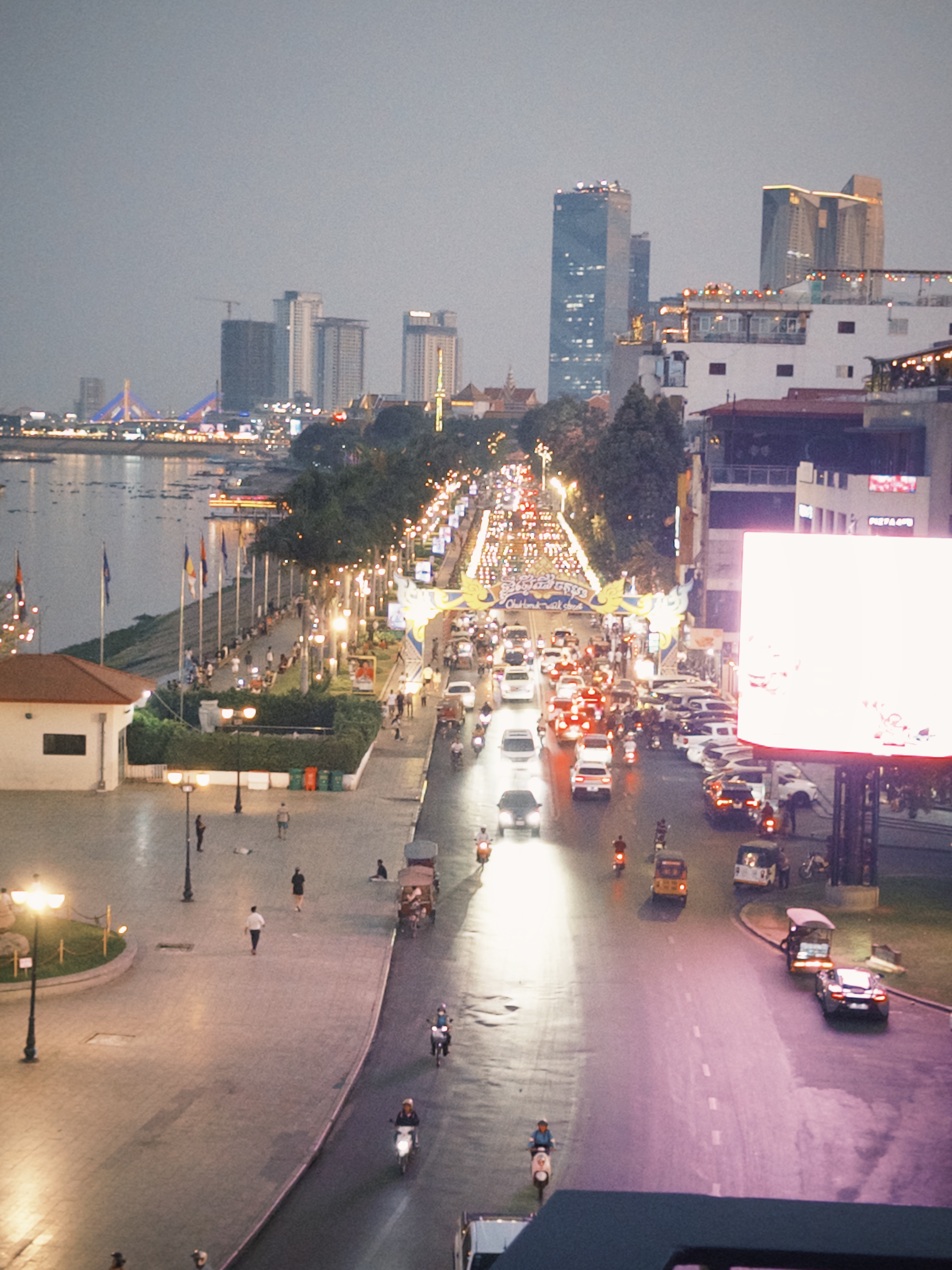 Image 1 for Royal Palace Area Guide: Living, Cost & Property Prices (2026)