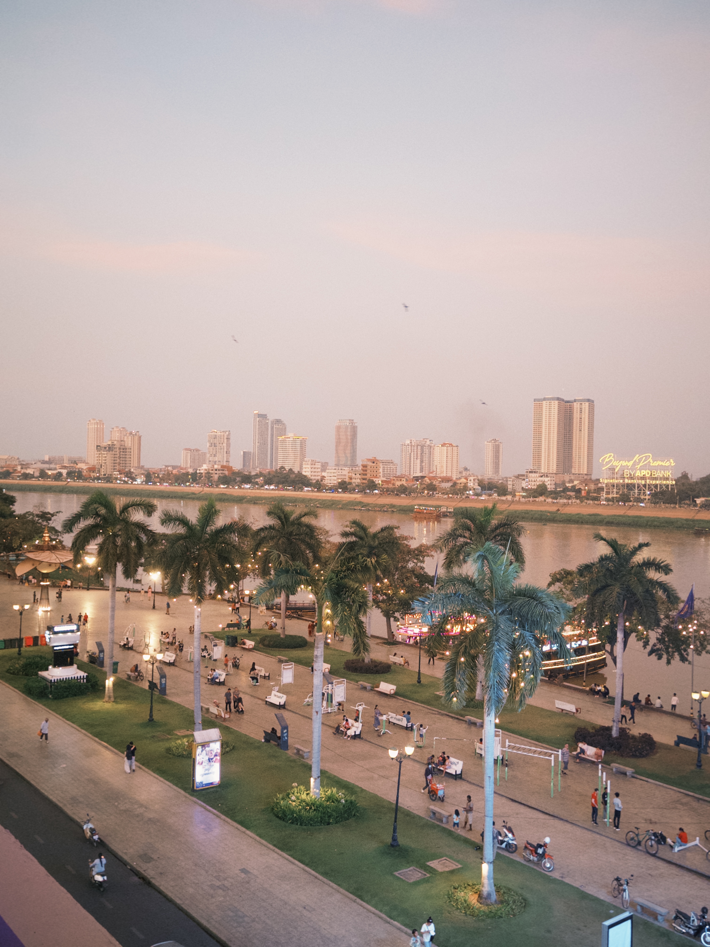 Image 2 for Royal Palace Area Guide: Living, Cost & Property Prices (2026)