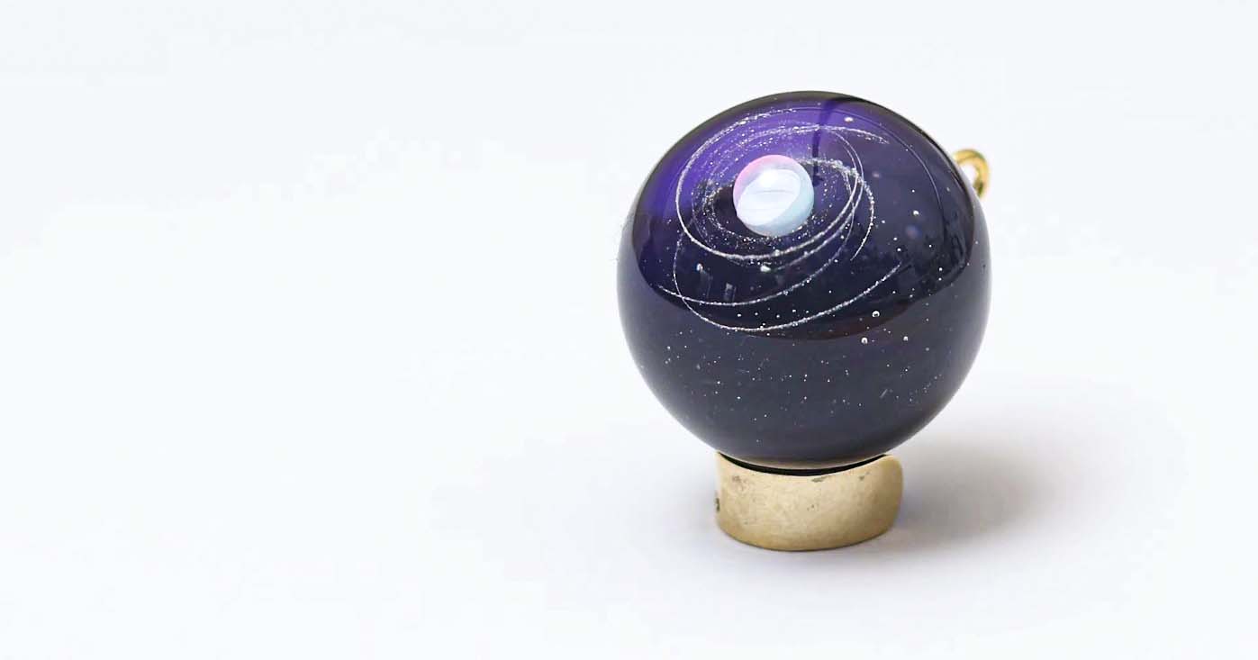 宇宙玉レジン【mr】 レジン/resin】IORIの宇宙玉レジン虹色銀河 - YouTube
