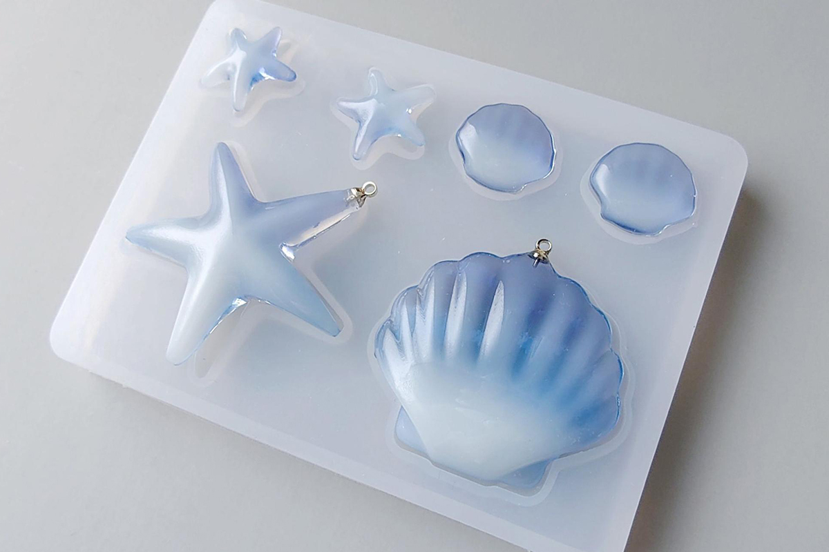 海モチーフで雲レジン！ヒトデと貝殻のモールドで作るレジンの夏