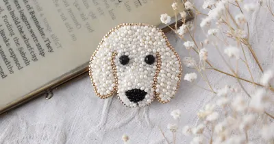 愛犬とのお出かけに！犬の立体ビーズ刺繍ブローチの作り方