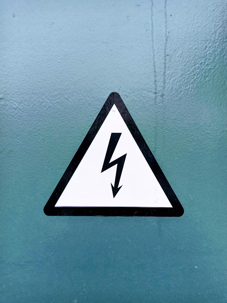 Aterramento e Equipotencialização em Sistemas Fotovoltaicos: O Guia para a NBR 5410