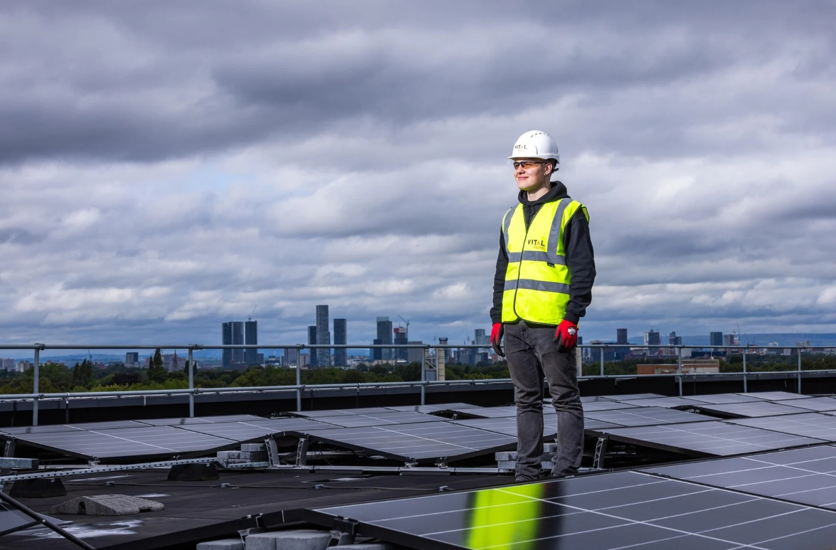 A Revolução do Silício n-Type: Por que TOPCon e HJT Estão Superando o Tradicional p-Type (PERC)