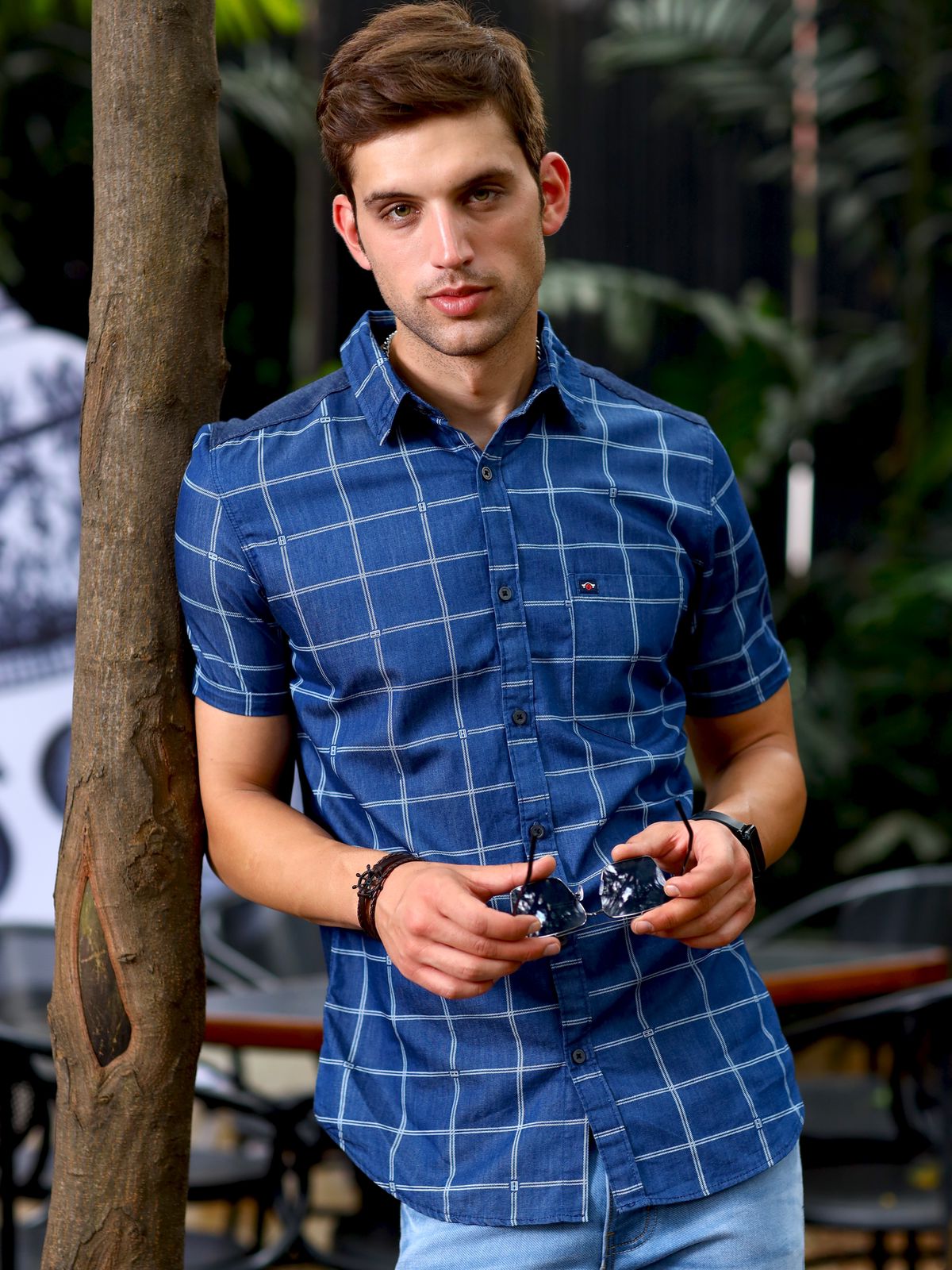 blue shirt