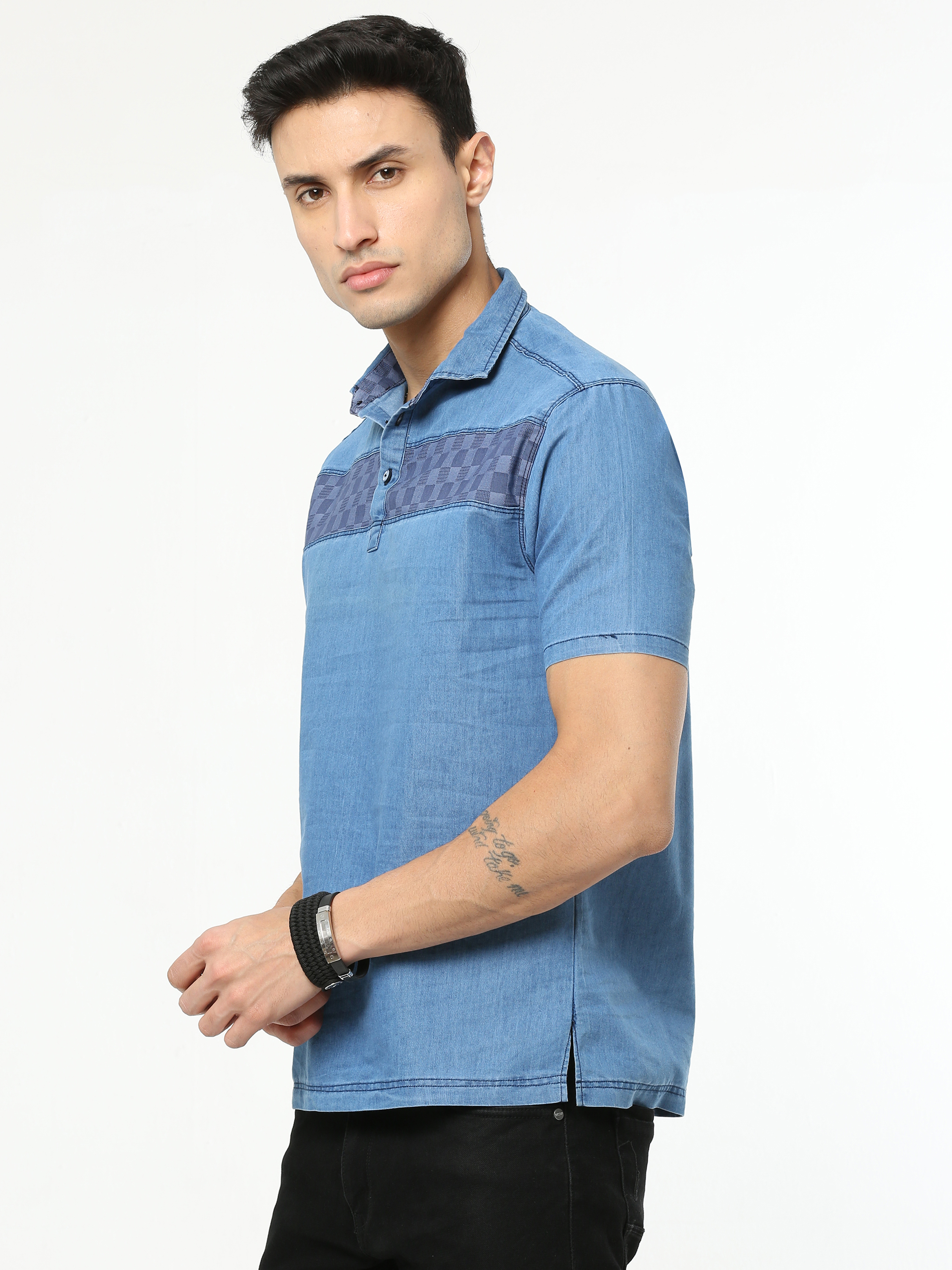 jeans T-shirt view 4