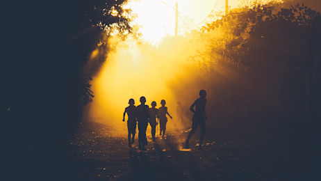 Trabalhamos para um mundo sem desigualdades na saúde A Nossa Iniciativa de Saúde Global