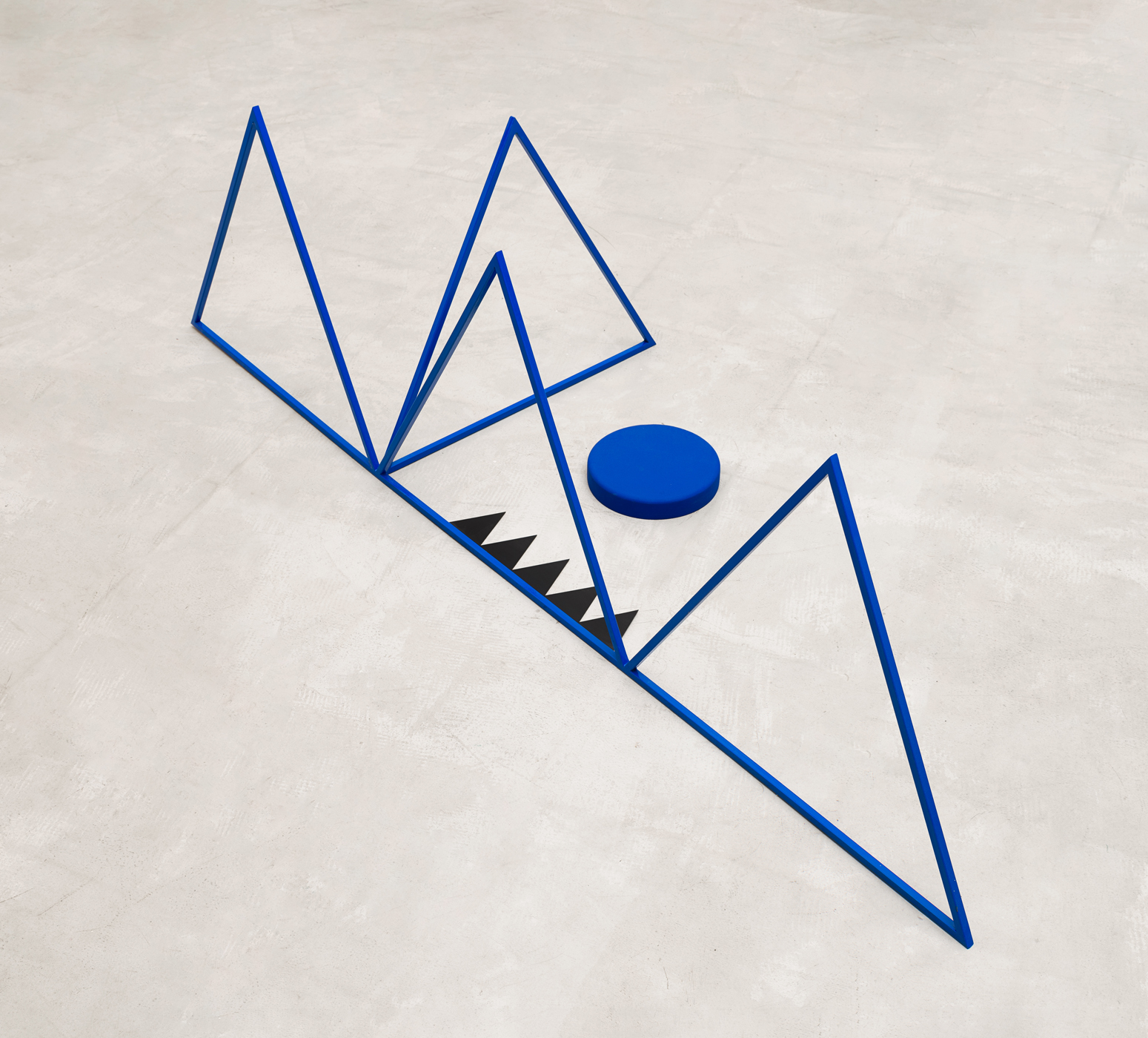10 - Montaña 43x145x50 hierro y mdf, 2025 - Mariela Vita