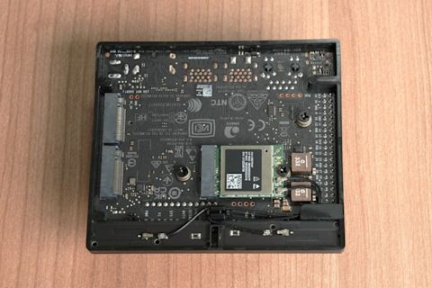 Jetson orin nano super本体裏面