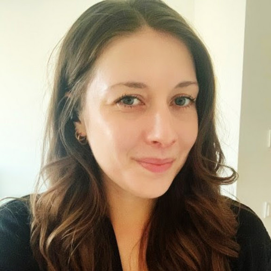 Headshot of Pippa Bates, Content Marketing Manager at Clue