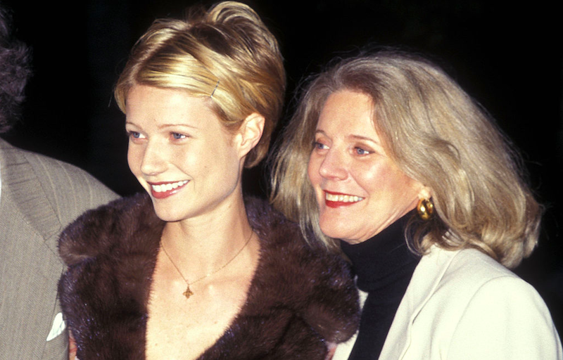 Blythe Danner mother-daughter pair 2 vintage photo postcards Gwyneth Paltrow 