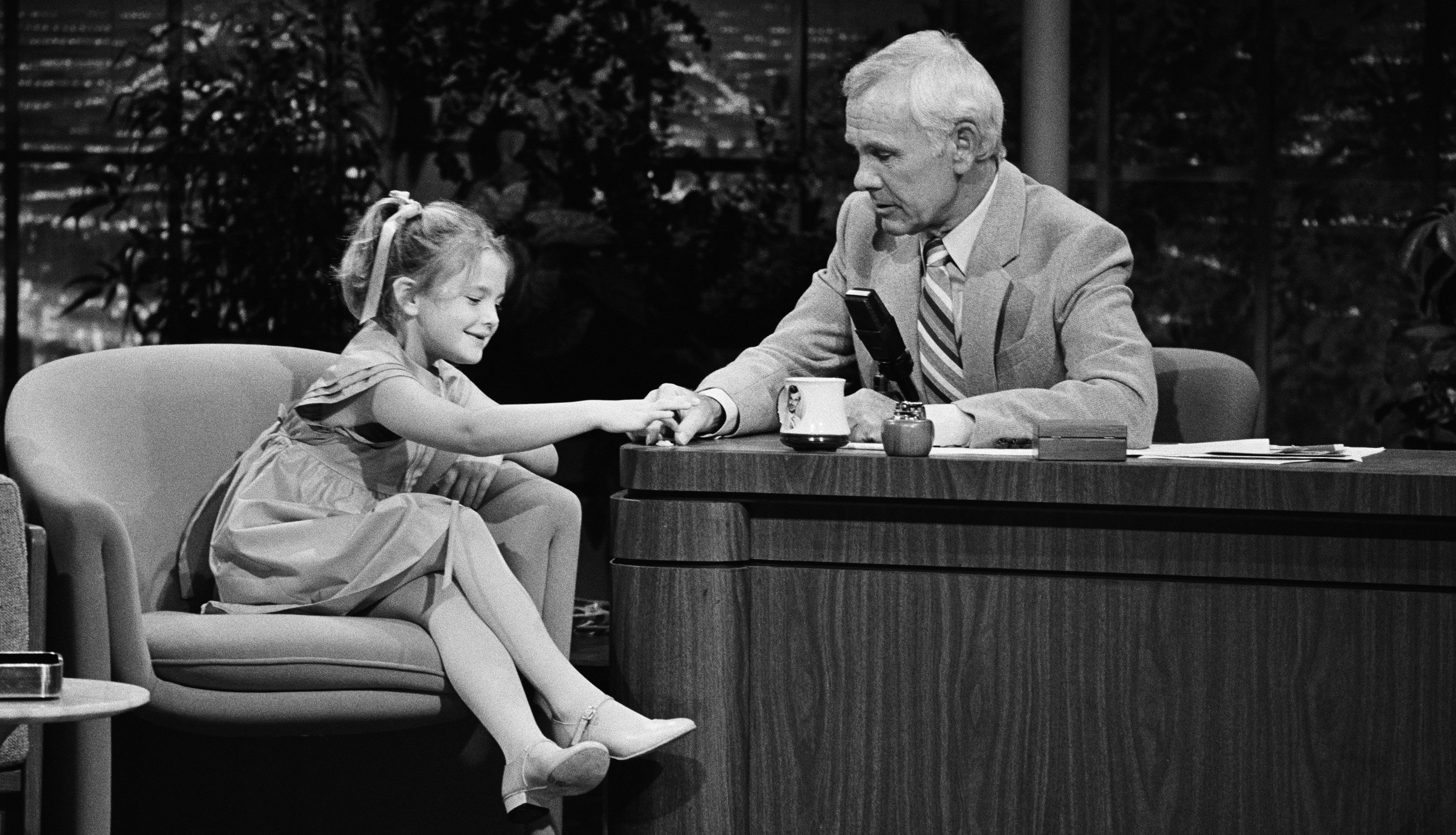 Johnny Carson 20 Talk Show Hosts Who Defined Late Night Purple Clover