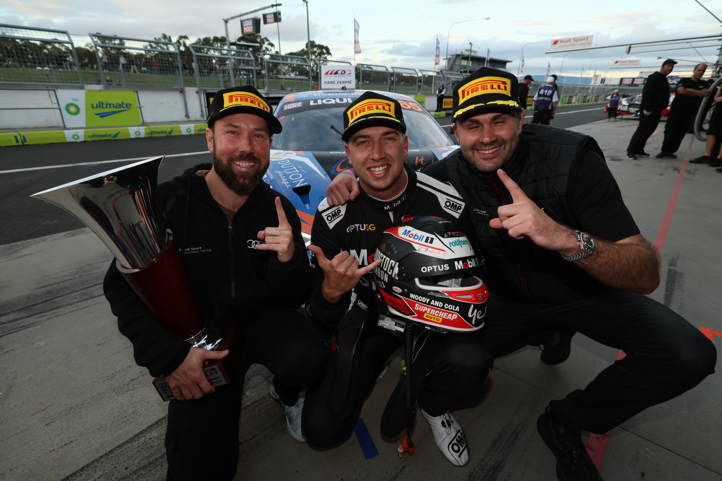 Mostert steals Allan Simonsen pole award in last-lap thriller ...