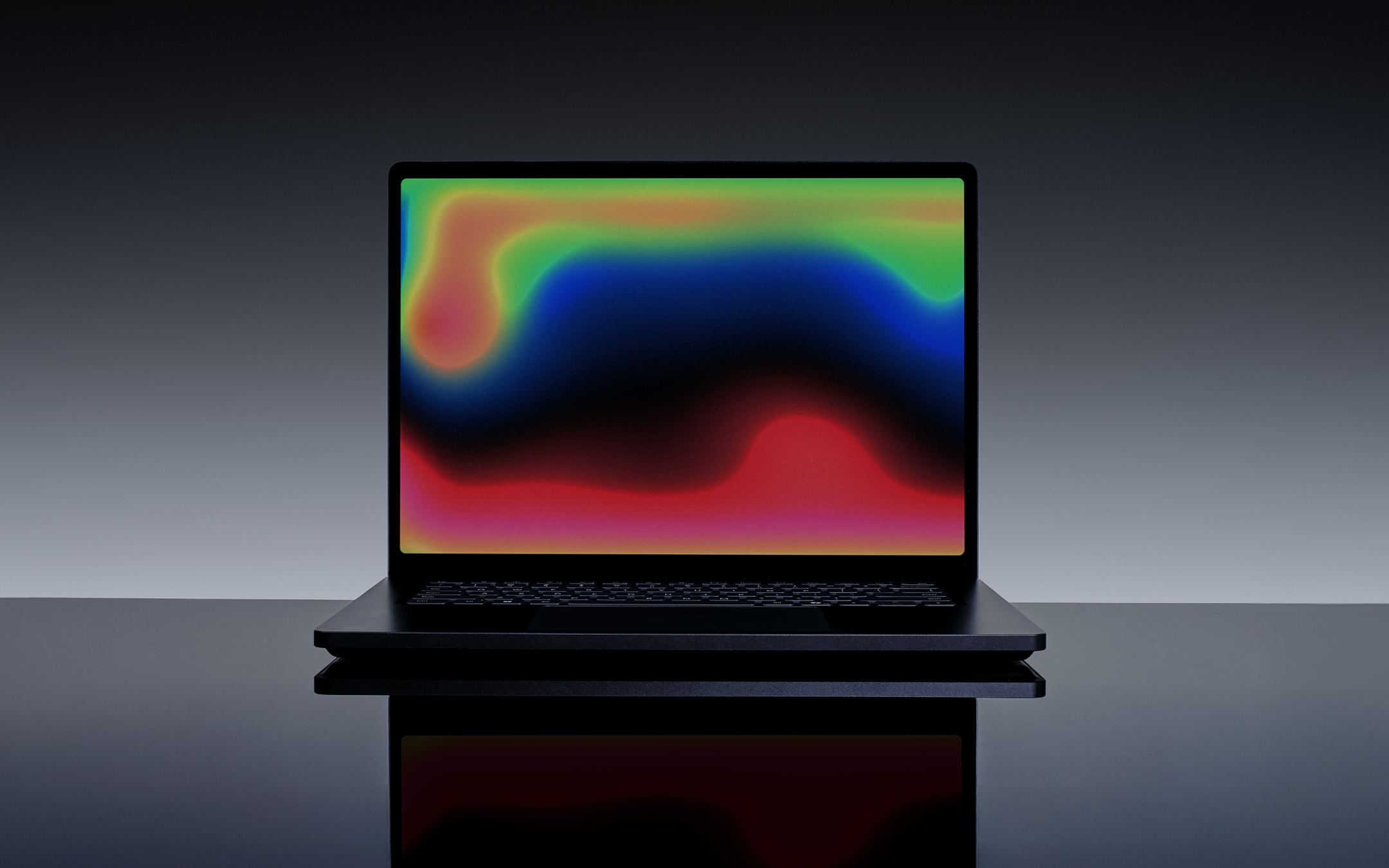 Surface Laptop Ultra:新たなパフォーマンスを発揮する Surface Laptop