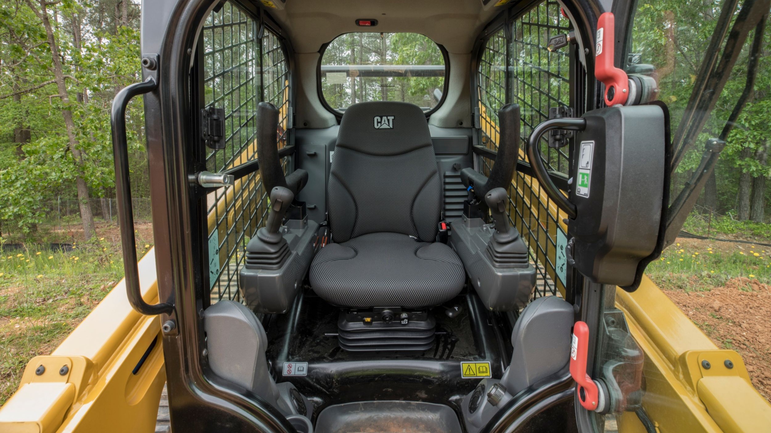 226D3 Skid Steer Loader interior