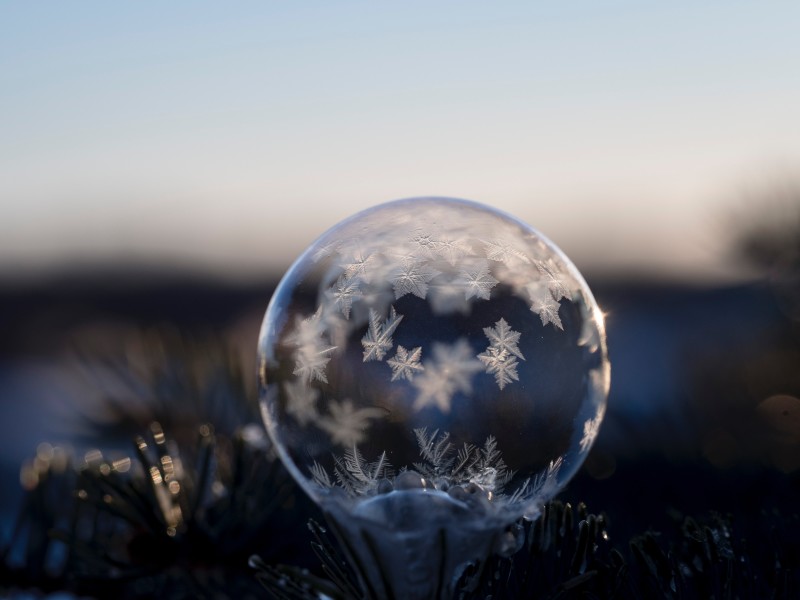 Image of a frozen bubble