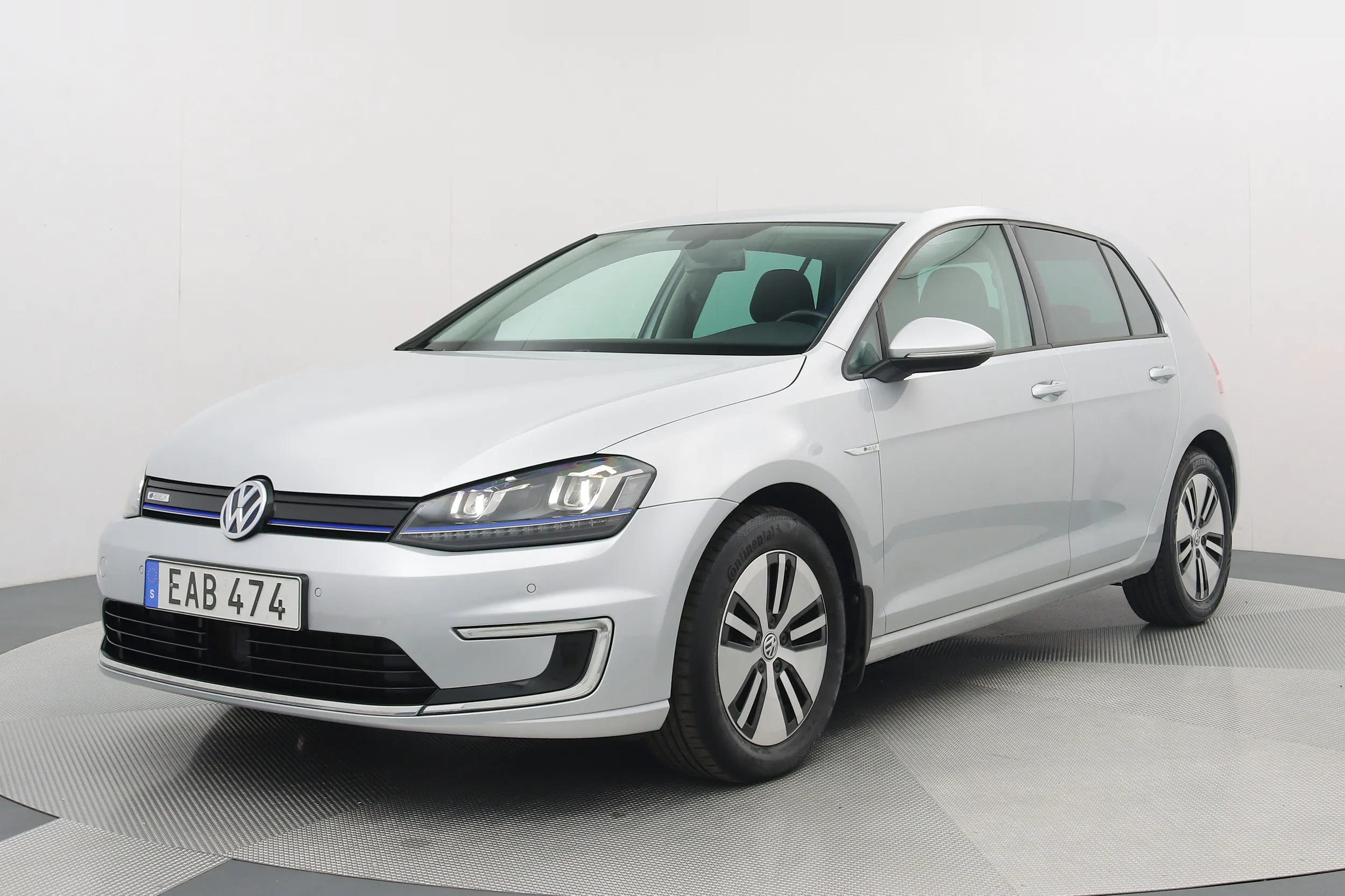 Volkswagen e-Golf - lite dyrare men fortfarande prisvärd.