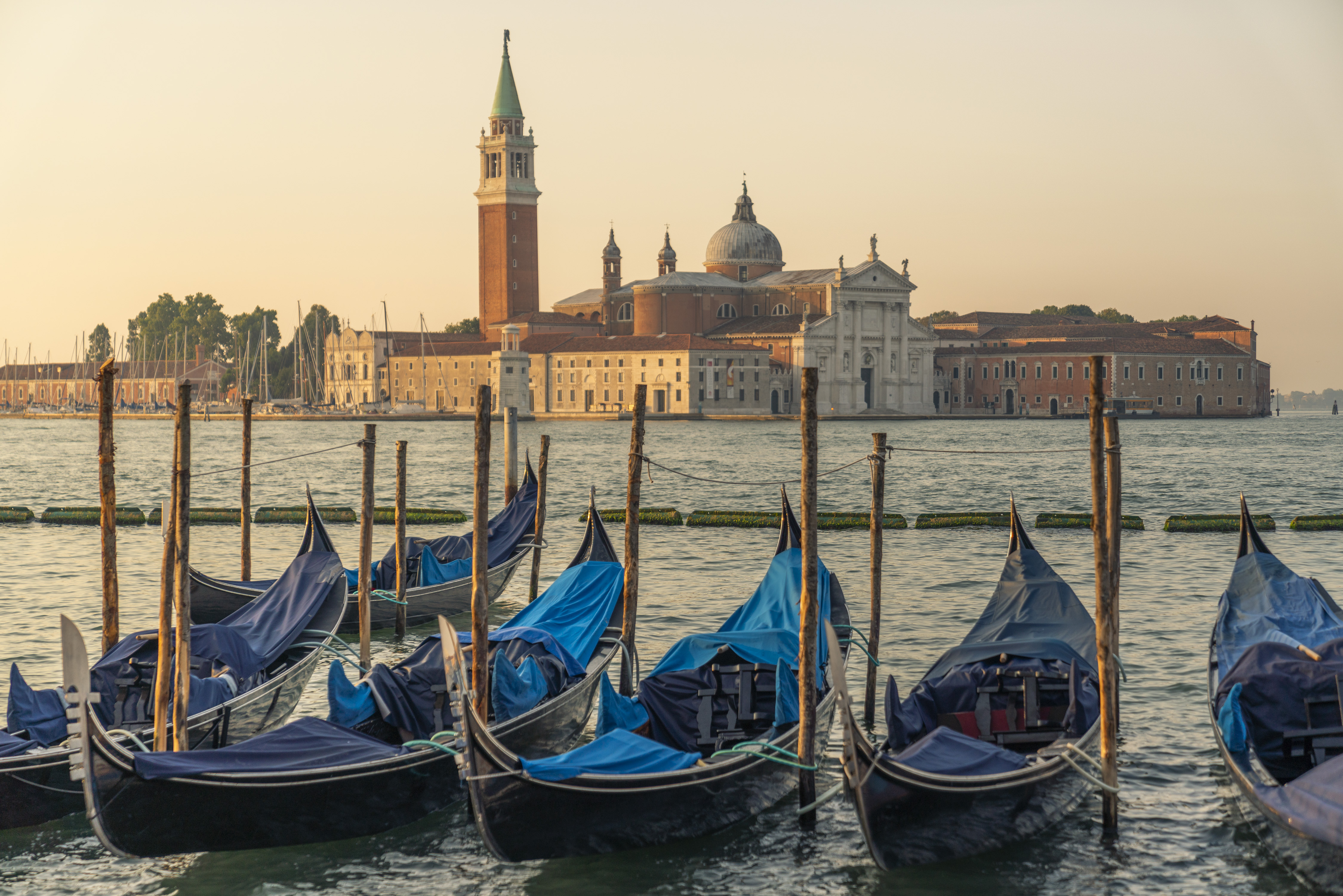 Venitian Gondola Builders, photo 2