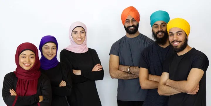 Models wearing hijabs and pagdis