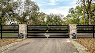 Swing Gates That Make a Lasting First Impression