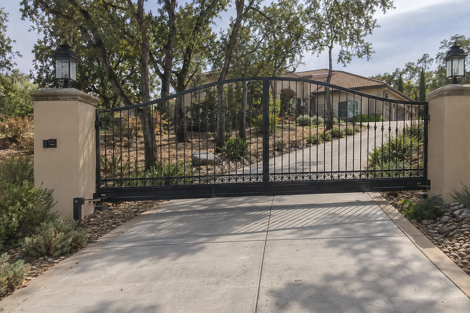 How Much Does a Driveway Gate Cost in Sacramento?