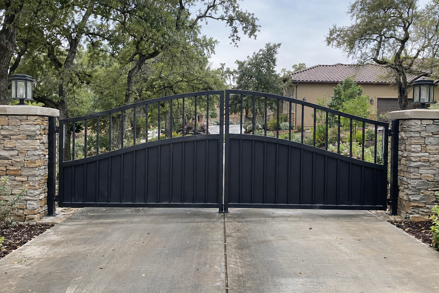 Sliding Gate vs. Swing Gate for Driveways: Which is Right for You?