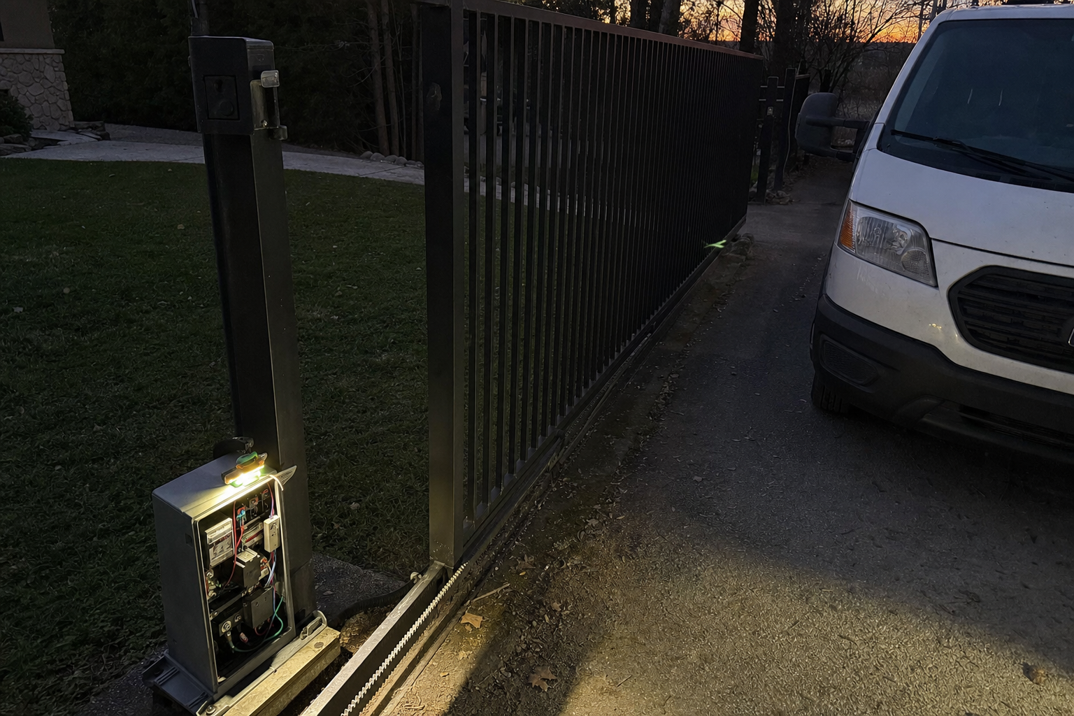 24/7 Emergency Gate Repair — We're On Our Way