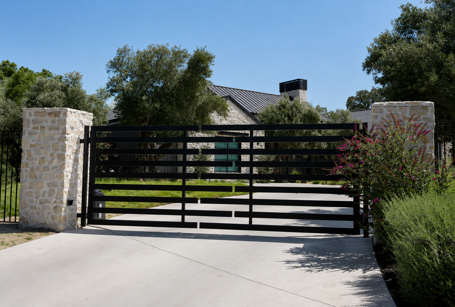 Custom Uphill Dual Swing Gate & Smart Access Control