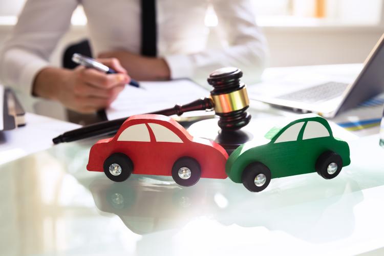 Lo que los abogados de accidentes de automóvil desearían que supieras sobre demandas judiciales
