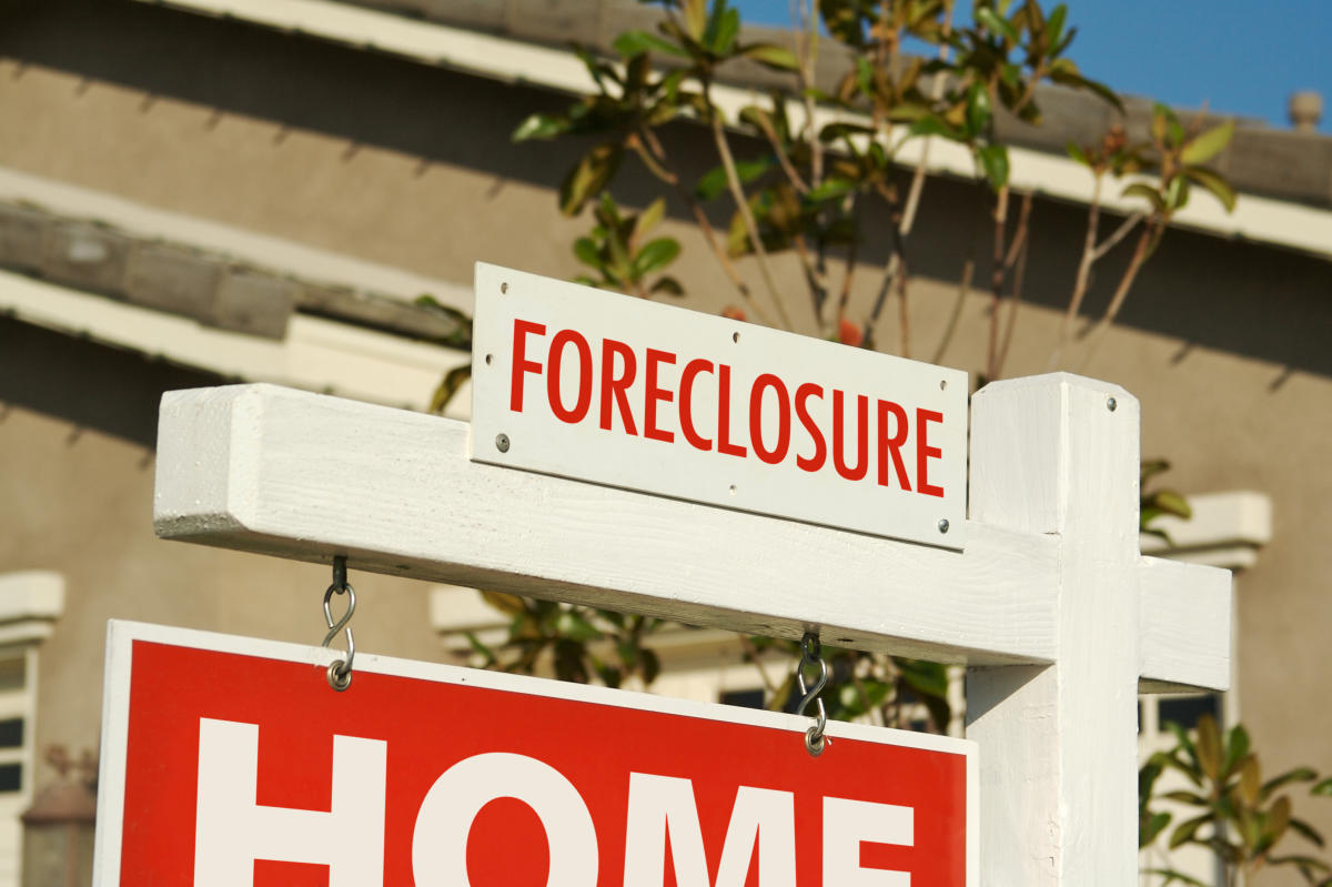 What Your Real Estate Attorney Wants You to Know About Foreclosure