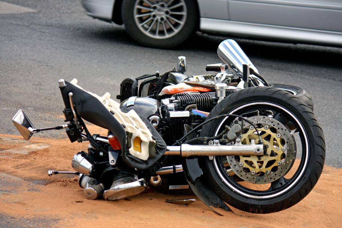 ¿Cuándo y cómo contratar a un abogado de accidentes de moto?