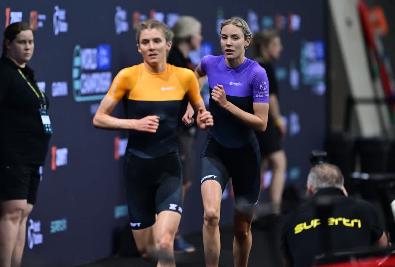 beth potter vs cassandre beaugrand at supertri E London 2024