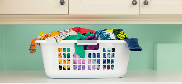 ¿Cómo eliminar el olor a humo de tu ropa?