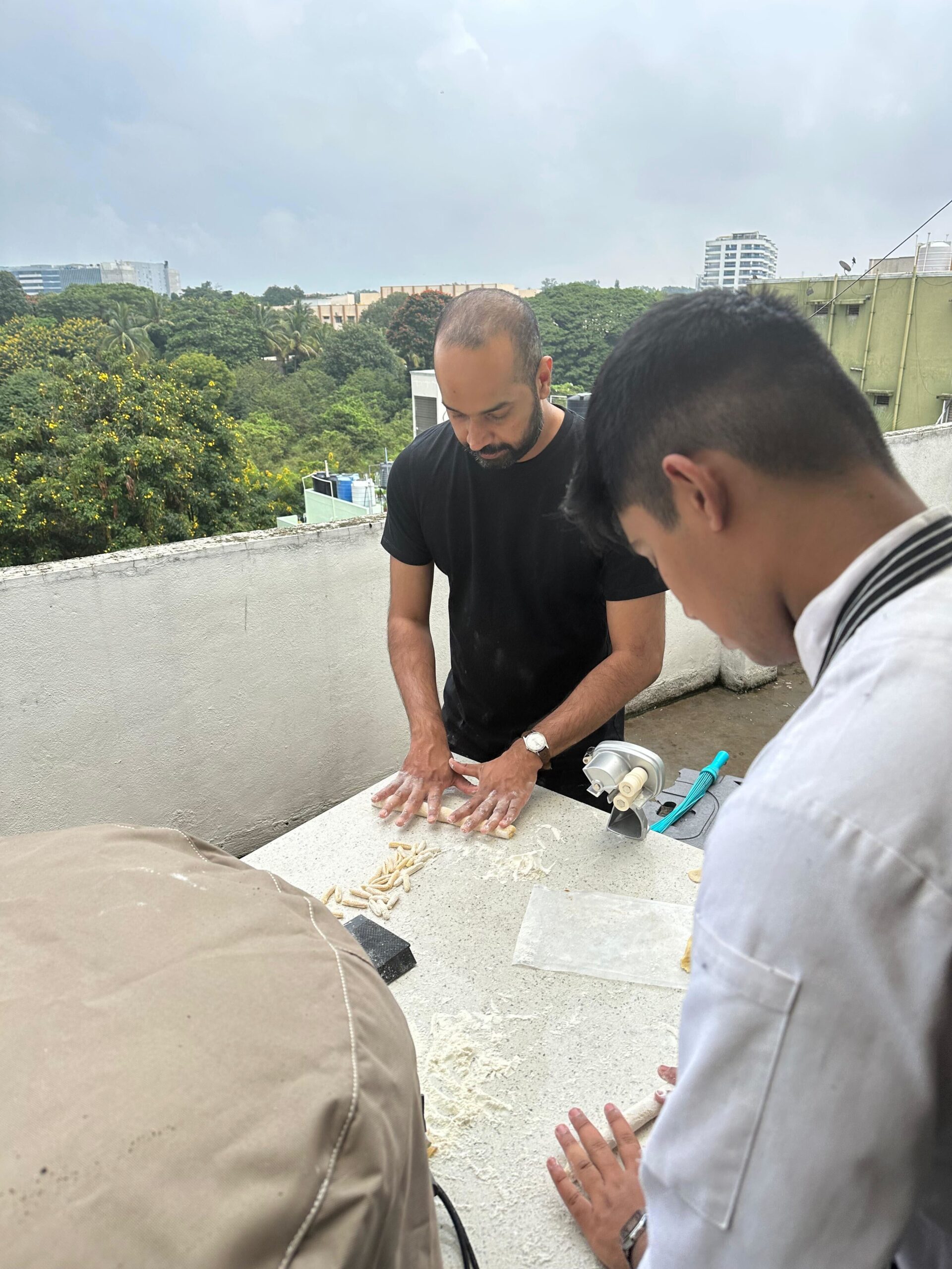 Kartik-Sura-Cooking-Class-scaled