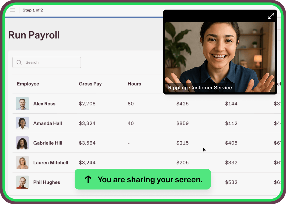 Image d’un collaborateur souriant du service client de Rippling dans une fenêtre d’appel vidéo, superposée à une tablette montrant un écran de Rippling intitulé « Run Payroll » (Lancer le cycle de paie) avec une liste de collaborateurs